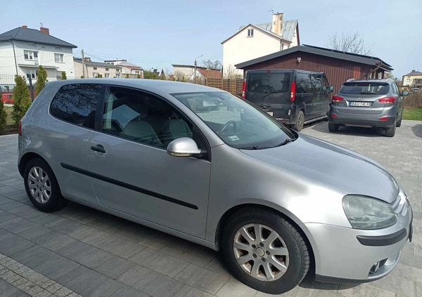 Volkswagen Golf cena 8500 przebieg: 200199, rok produkcji 2004 z Augustów małe 407